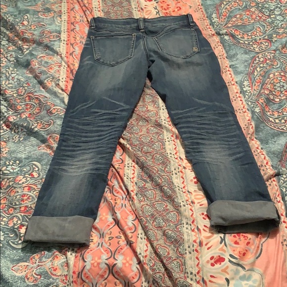 Capris - Picture 2 of 2